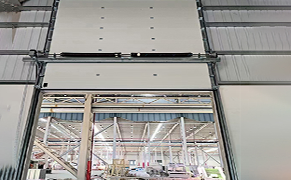 乌恰工业提升门