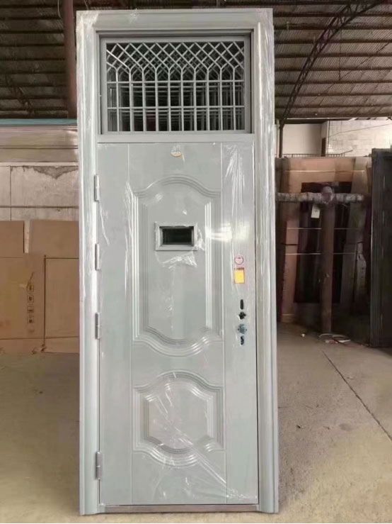 乌恰学校教室门