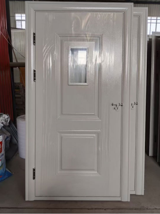 乌恰学校教室门