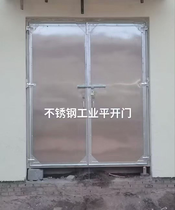 不锈钢乌恰工业平开门在现代工业场景中的应用实践
